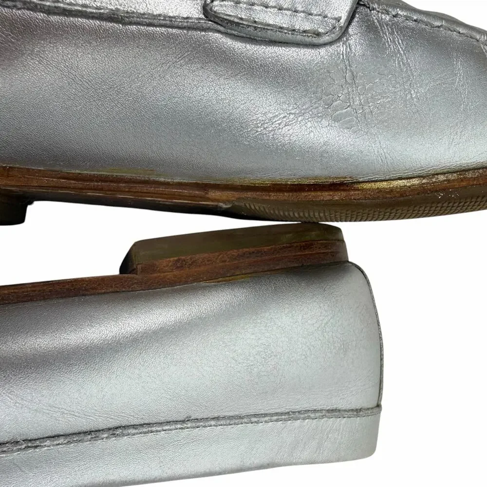 Chanel Interlocking CC Logo Metallic Leather Loafer Silver Size 38C